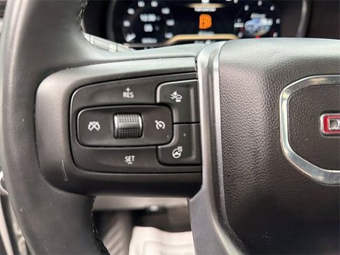 Used 2023 GMC Yukon SLT image 20