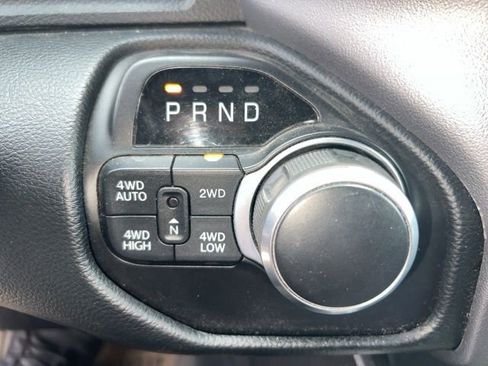 Used 2020 RAM 1500 Big Horn AWD/4WD image 9