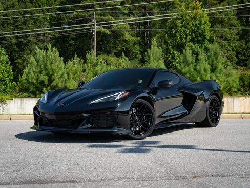 Used 2023 Chevrolet Corvette Z06 RWD image 23