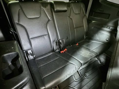 Used 2024 Kia Telluride LX FWD image 25