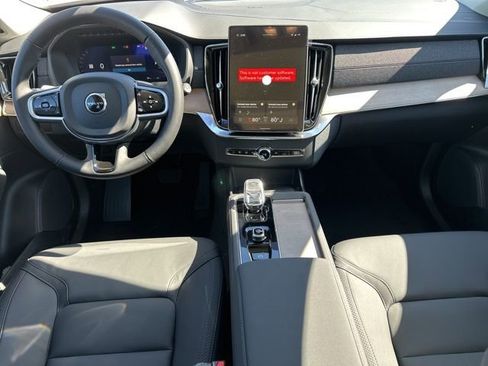 New 2026 Volvo XC90 B6 Plus w/ Protection Package Premier AWD/4WD image 12