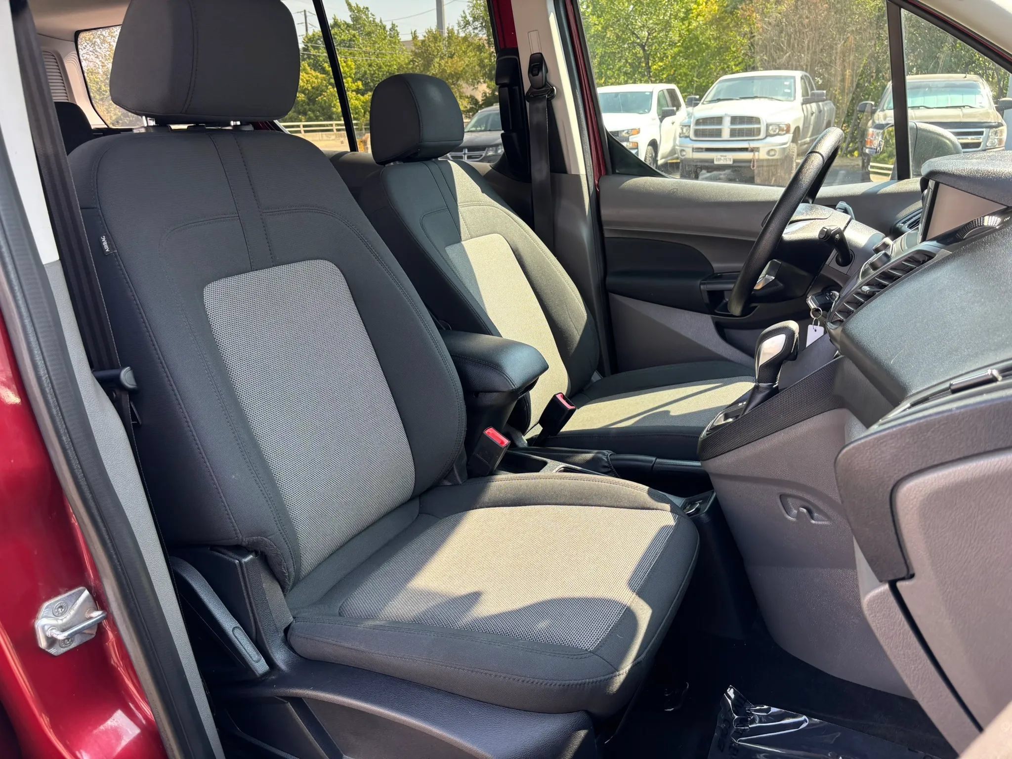 Used 2019 Ford Transit Connect XL FWD image 16