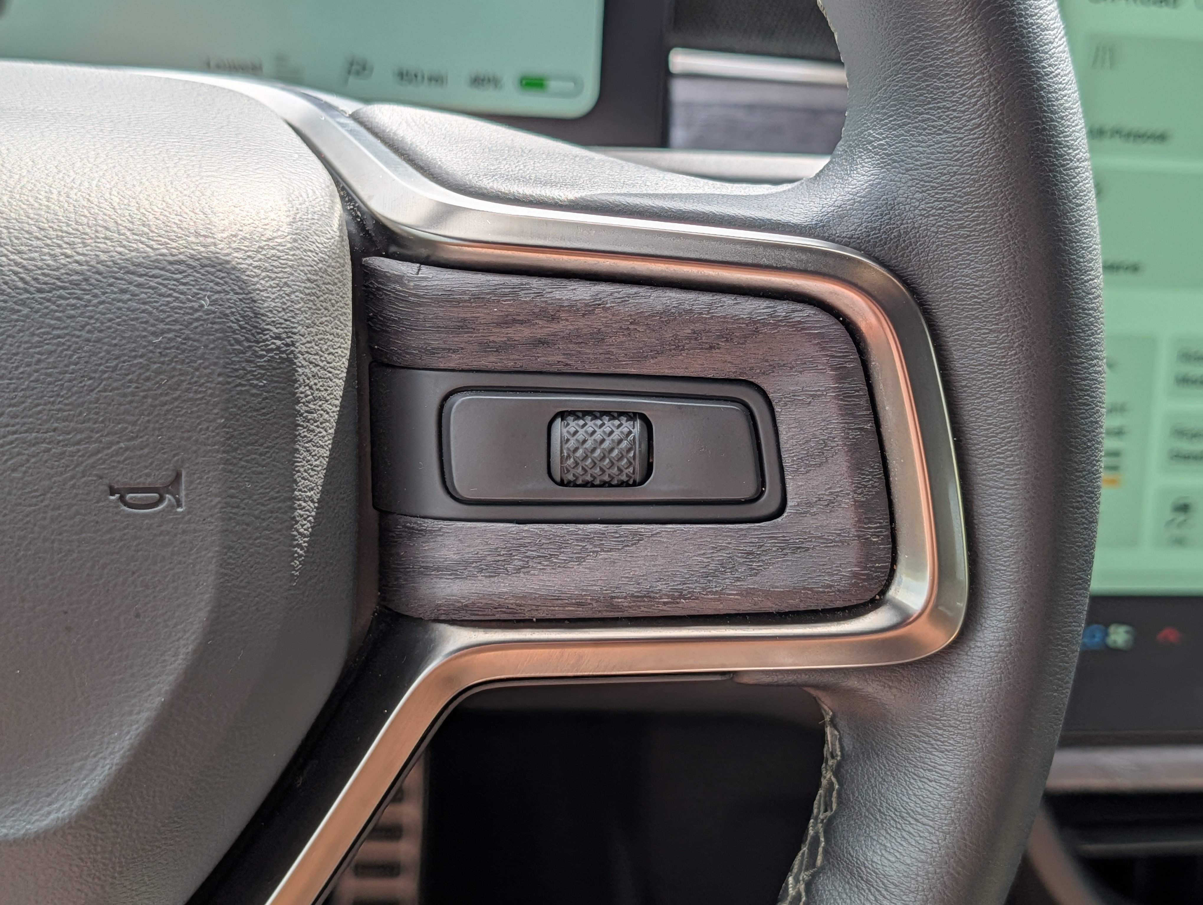 Used 2022 Rivian R1T Adventure AWD/4WD image 30