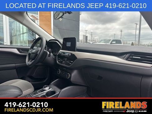 Used 2022 Ford Escape SE image 14