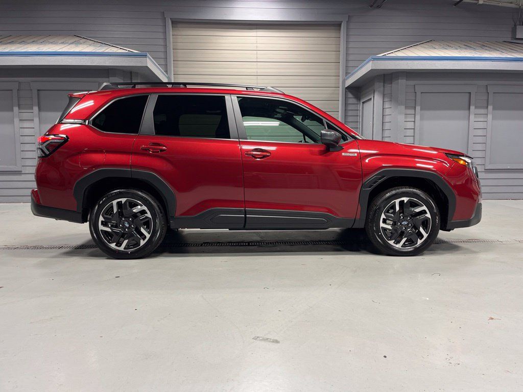 Used 2026 Subaru Forester Premium AWD/4WD image 9