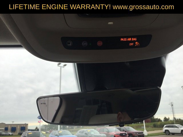 Used 2023 Buick Envision Avenir AWD/4WD image 29