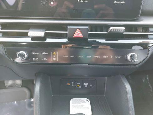 New 2026 Kia Sportage EX w/ EX Panorama Roof Package image 21