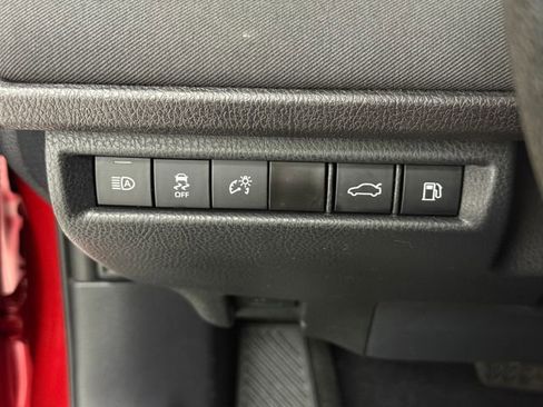Used 2025 Toyota Camry LE FWD image 14