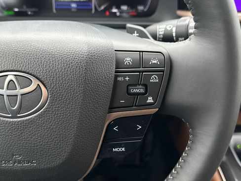 New 2026 Toyota Crown Signia image 21