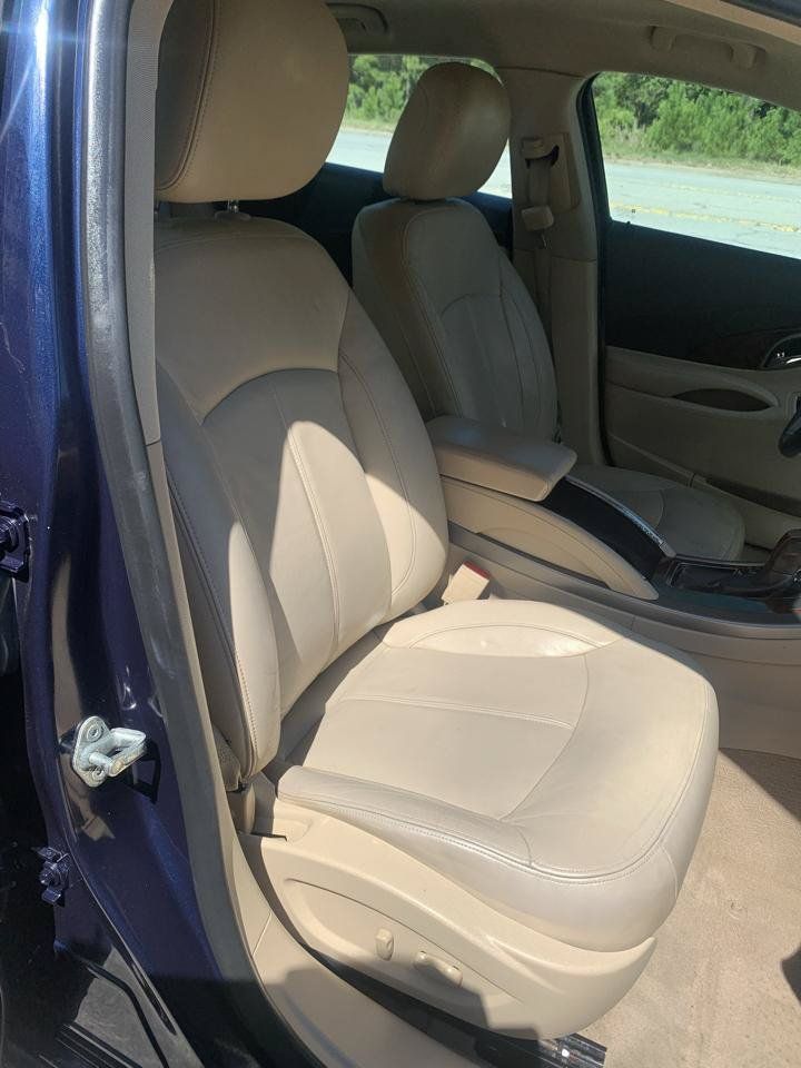 Used 2012 Buick LaCrosse Leather FWD image 9