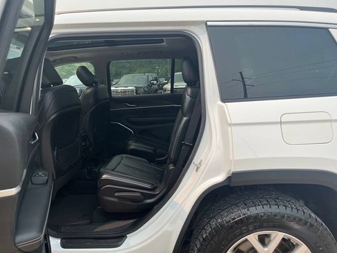 Used 2021 Jeep Grand Cherokee L Limited AWD/4WD image 28