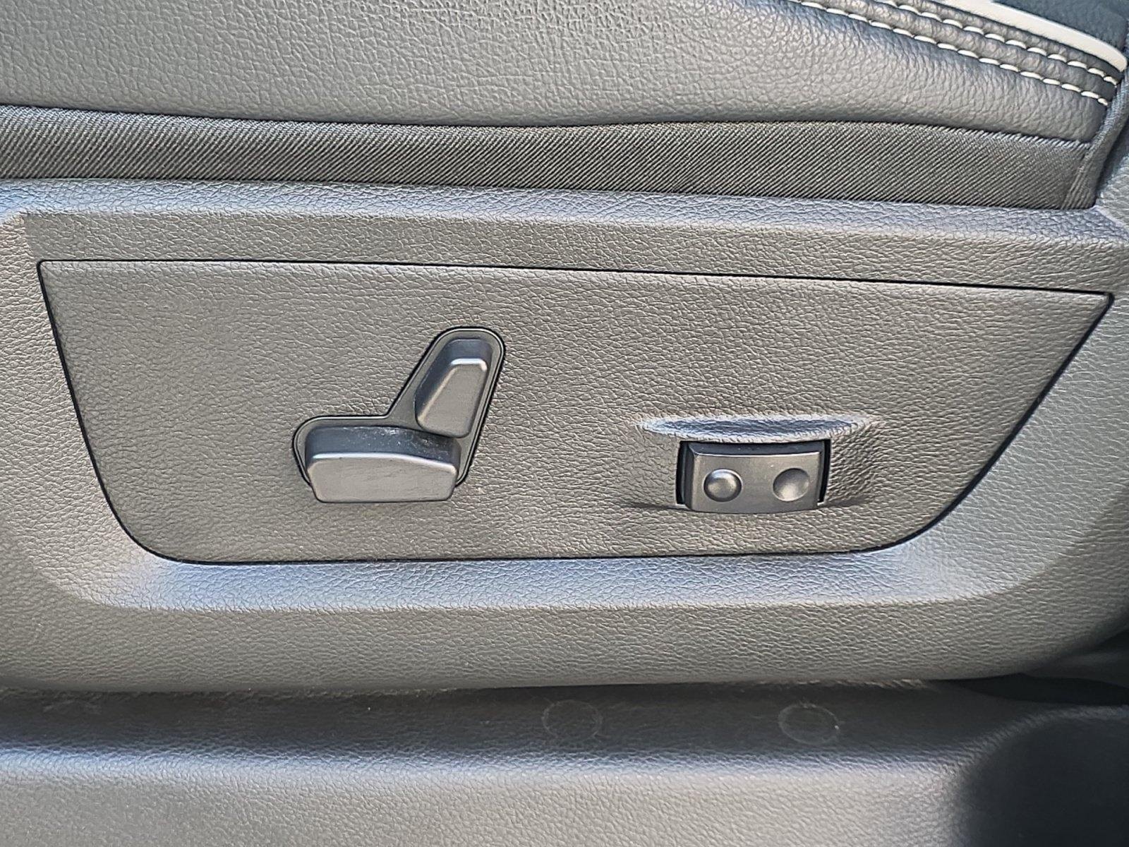 New 2026 RAM 2500 Laramie AWD/4WD image 16