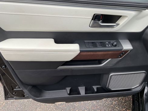 Used 2024 Toyota Sequoia Capstone image 10