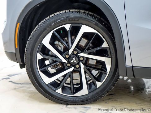 Used 2022 Mitsubishi Outlander SE AWD/4WD image 12