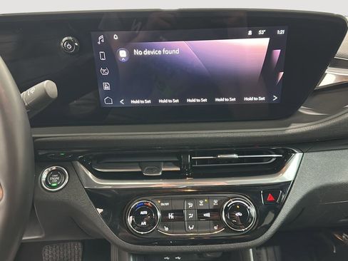 Used 2024 Buick Envista Sport Touring w/ Convenience I Package image 13