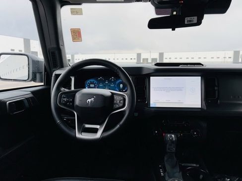 New 2025 Ford Bronco Big Bend image 8