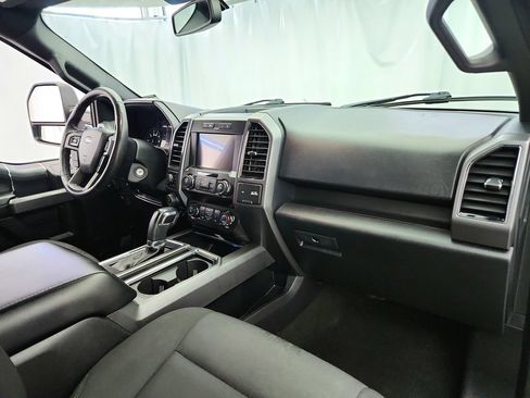 Used 2019 Ford F150 XLT w/ Equipment Group 302A Luxury AWD/4WD image 24