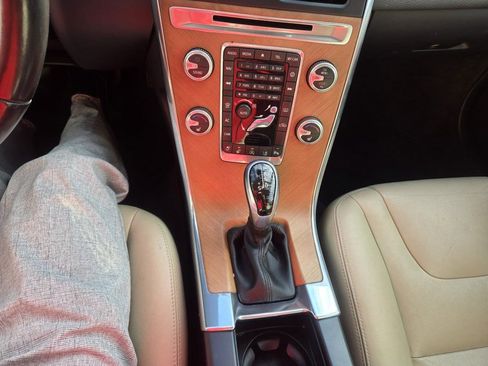 Used 2017 Volvo XC60 T6 Inscription w/ Advanced Package image 15