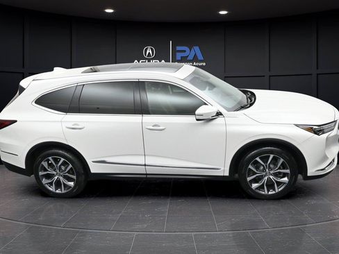 Certified 2023 Acura MDX w/ Technology Package AWD/4WD image 39