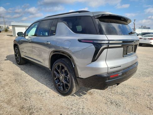 New 2026 Chevrolet Traverse RS w/ LPO, Floor Liner Package image 5