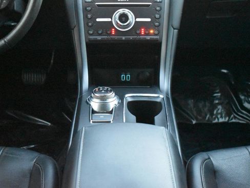 Used 2019 Ford Fusion Titanium image 30