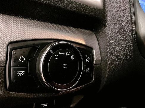 Used 2014 Ford Explorer XLT image 31