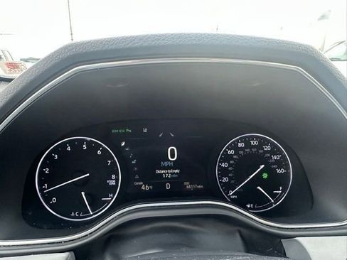 Used 2019 Toyota Avalon Limited image 35