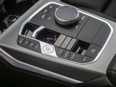 New 2026 BMW 330i Sedan w/ M Sport Package image 16