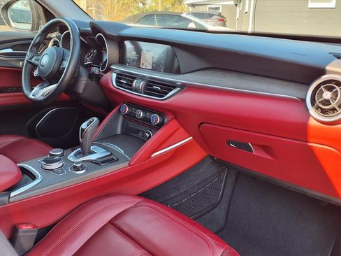 Used 2021 Alfa Romeo Stelvio Ti w/ Nero Edizione image 11