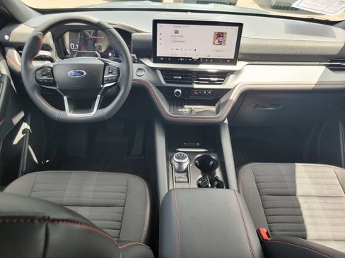 Certified 2025 Ford Explorer ST-Line w/ Premium Package RWD image 14
