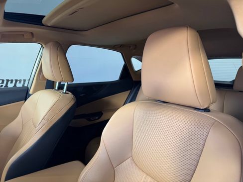 Used 2024 Lexus NX 250 FWD image 10