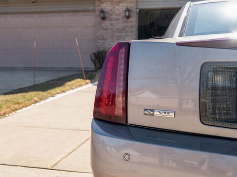 Used 2004 Cadillac XLR image 86