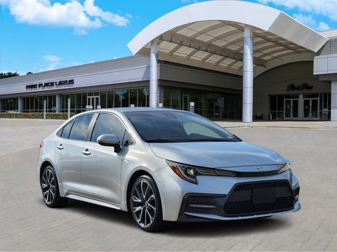 Used 2022 Toyota Corolla SE image 2