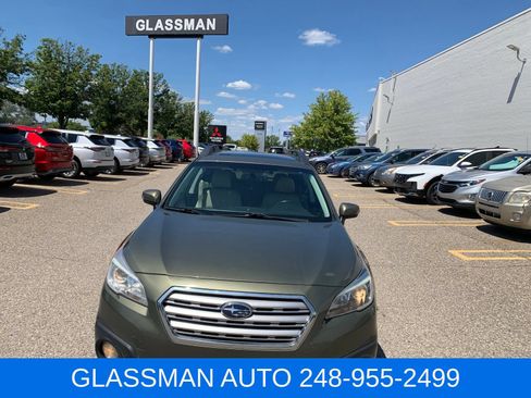 Used 2016 Subaru Outback 2.5i Limited AWD/4WD image 1
