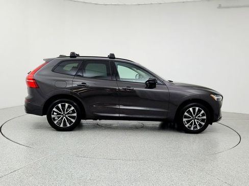 New 2025 Volvo XC60 B5 Core w/ Protection Package Premier image 4