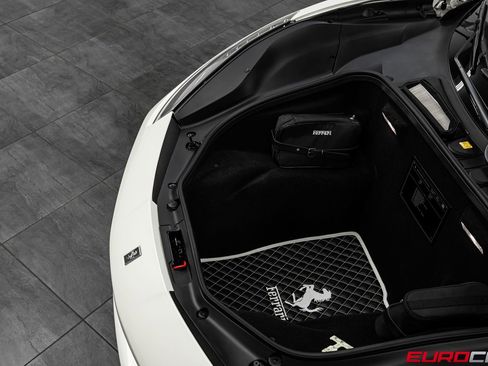Used 2017 Ferrari 488 GTB RWD image 10