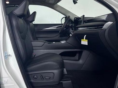 Certified 2025 INFINITI QX60 Luxe w/ Vision Package image 30