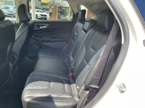 Used 2023 Ford Edge Titanium AWD/4WD image 12