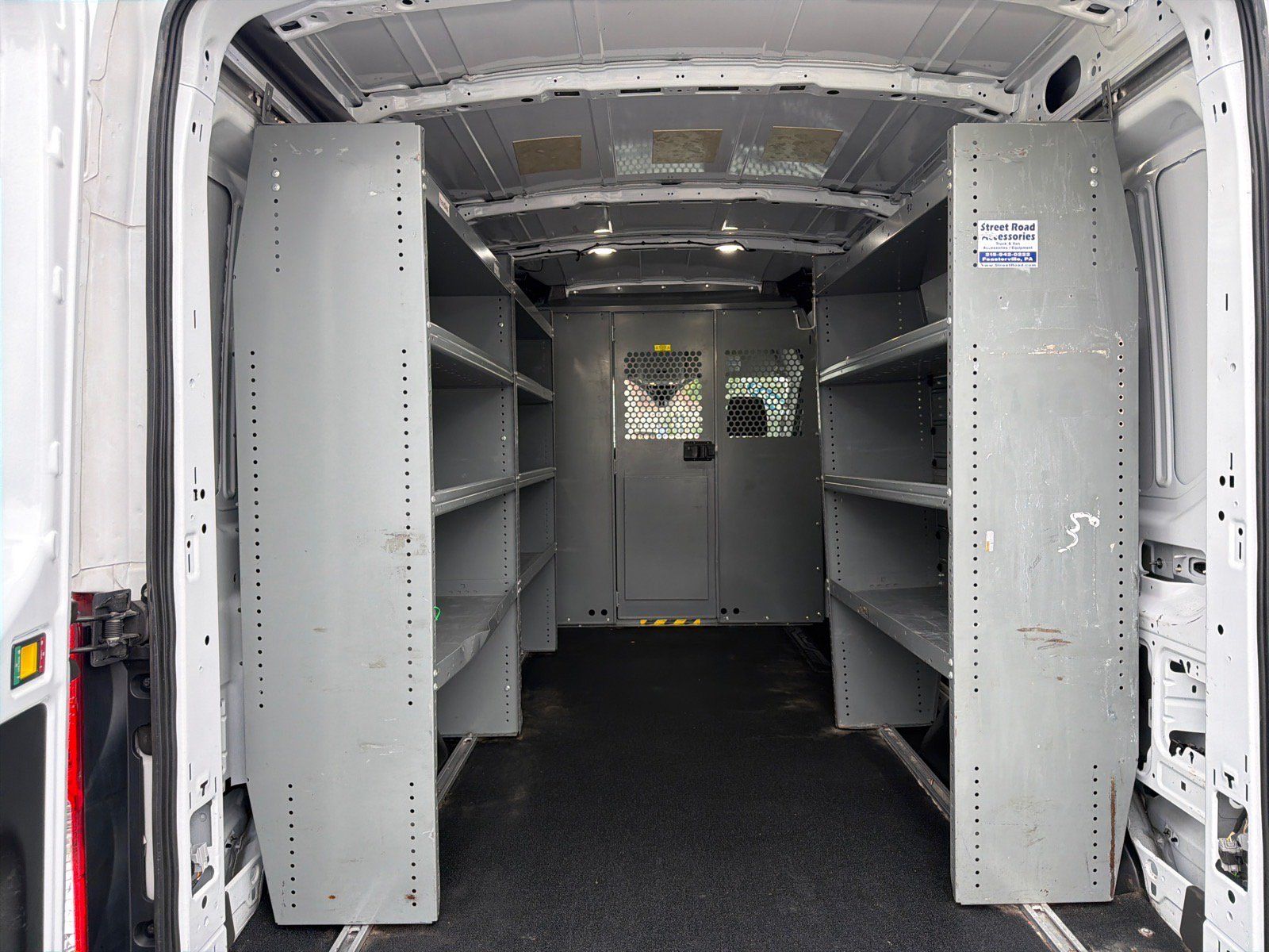 Used 2023 Ford Transit 250 Medium Roof RWD image 8