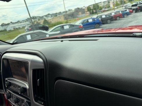 Used 2014 GMC Sierra 1500 SLT w/ SLT Preferred Package AWD/4WD image 34