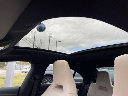 Used 2020 Mercedes-Benz CLA 250 4MATIC w/ Premium Package image 11