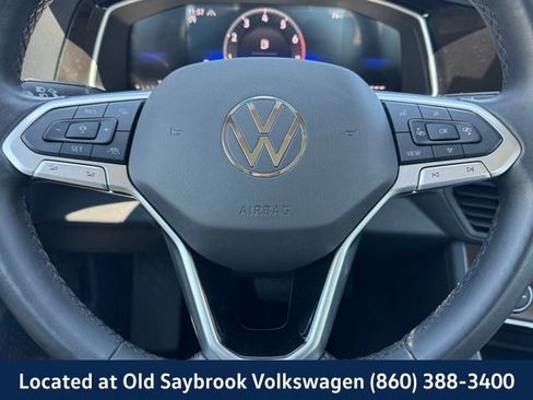 Used 2024 Volkswagen Jetta SE FWD image 37