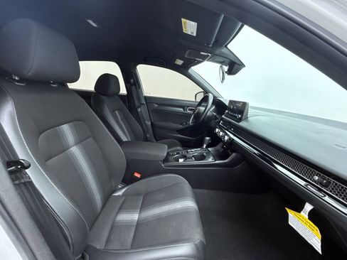 Used 2023 Honda Civic Sport image 15