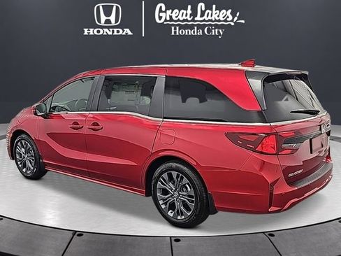 New 2026 Honda Odyssey Touring image 2