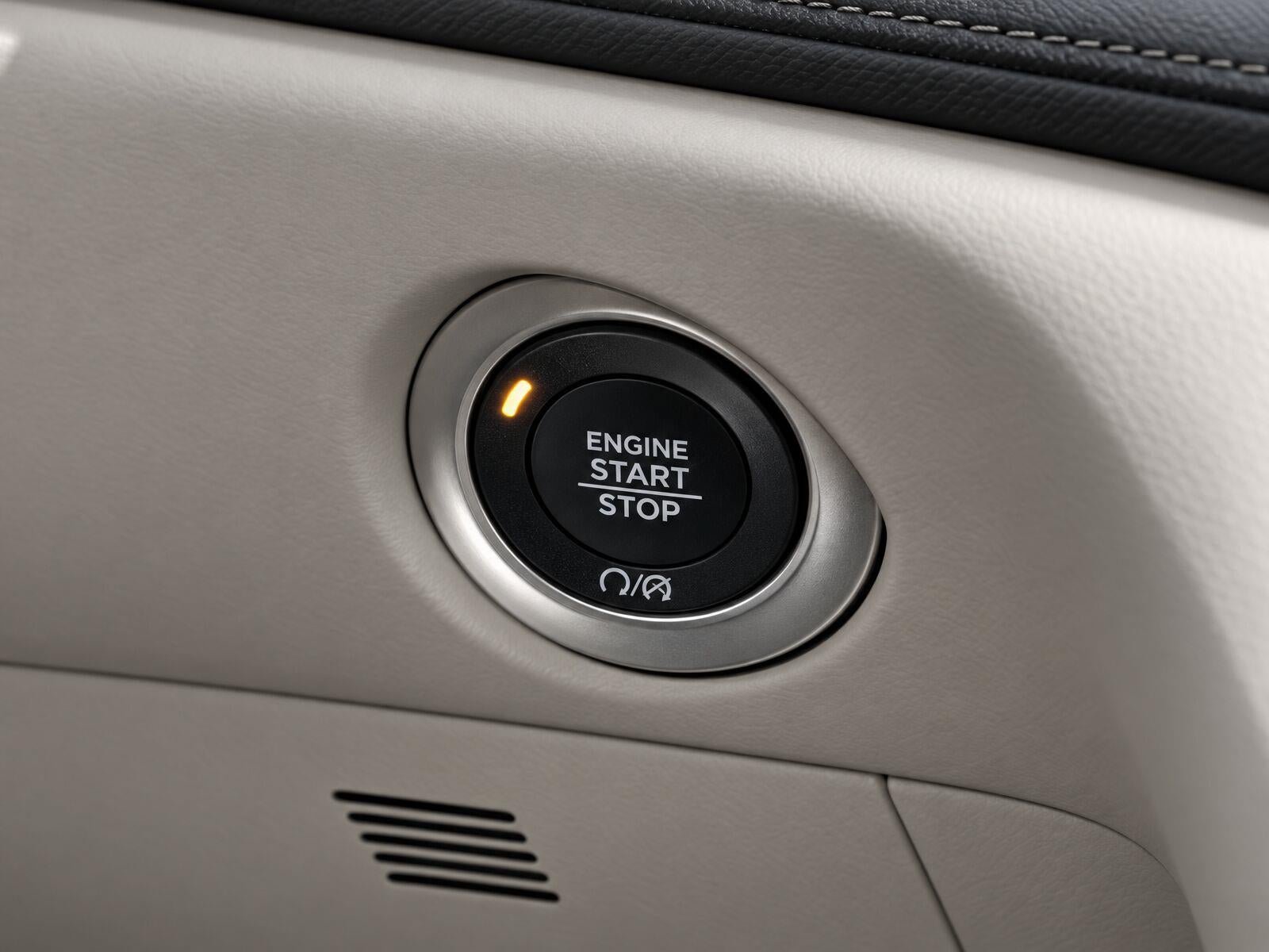 Used 2024 Chrysler Pacifica Touring-L FWD image 12