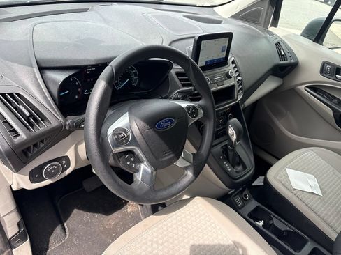 Used 2022 Ford Transit Connect XLT FWD image 4