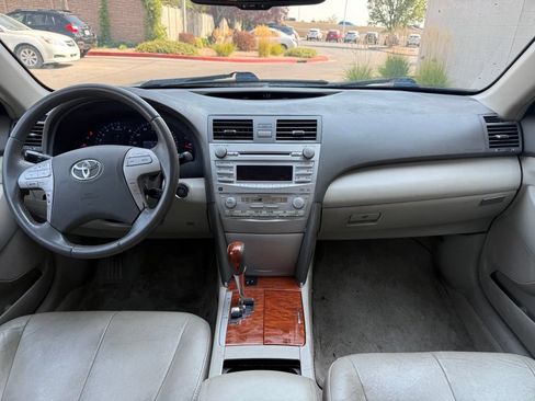 Used 2010 Toyota Camry FWD image 11