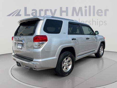 Used 2012 Toyota 4Runner SR5 RWD image 5