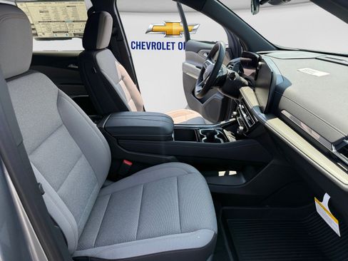 New 2026 Chevrolet Traverse LT w/ LPO, Floor Liner Package FWD image 13