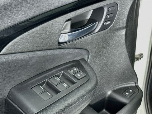 Certified 2019 Honda Passport Touring image 18